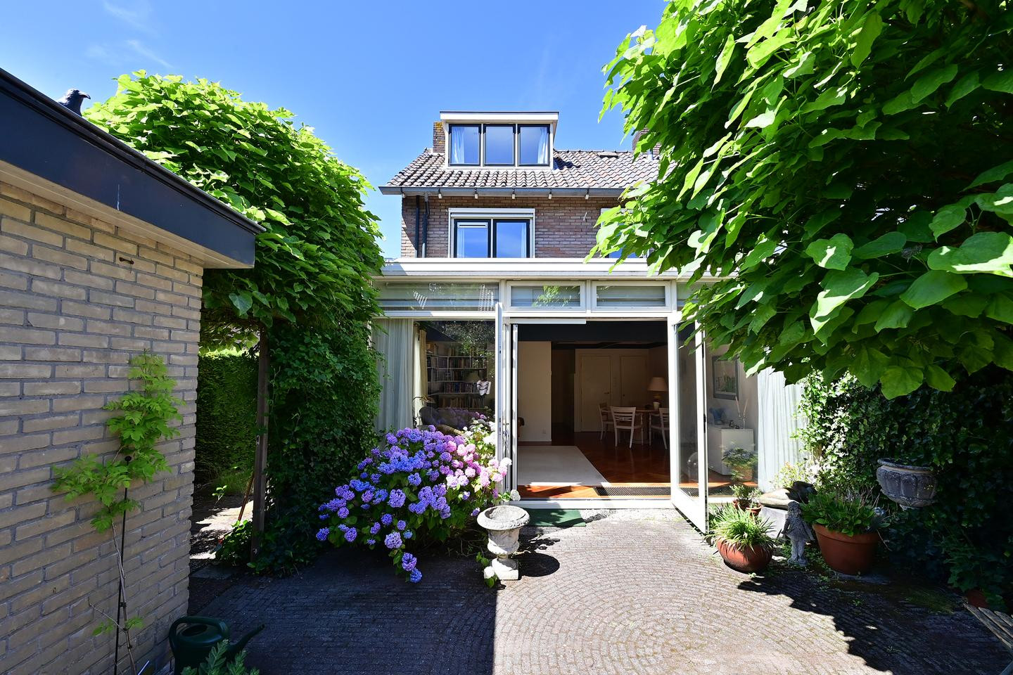 Hoekwoning te koop: Teunenmijns 17, Laren
