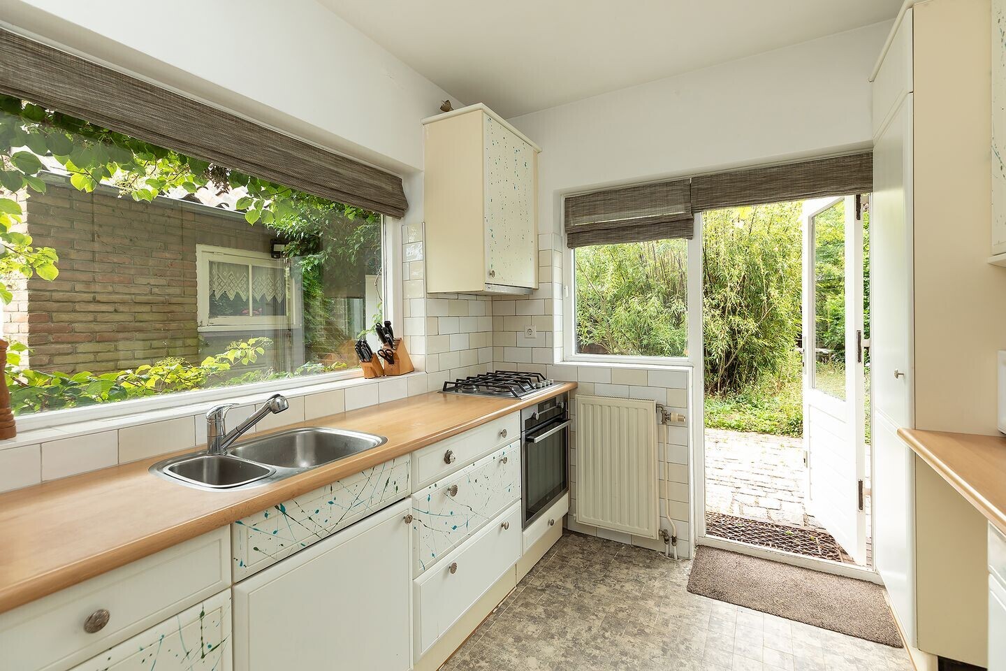 Hoekwoning te koop: Engelsjan 7, Laren
