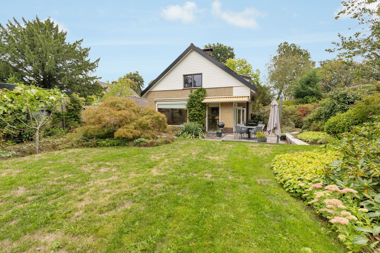 Vrijstaande woning te koop: Lage Vuurscheweg 22, Laren