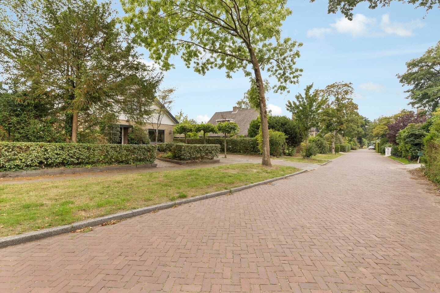 Vrijstaande woning te koop: Lage Vuurscheweg 22, Laren