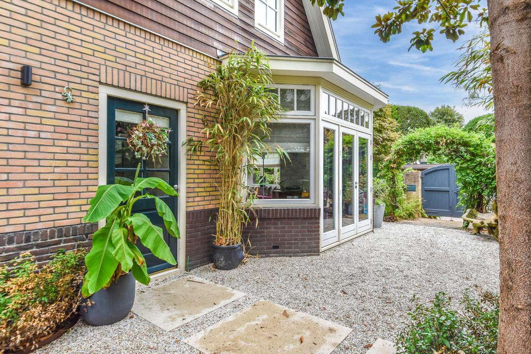 Hoekwoning te koop: Hendrik Valkenburglaantje 2B, Laren