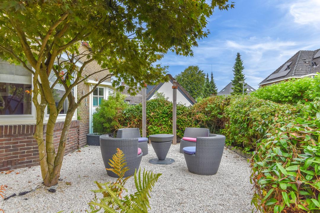 Hoekwoning te koop: Hendrik Valkenburglaantje 2B, Laren
