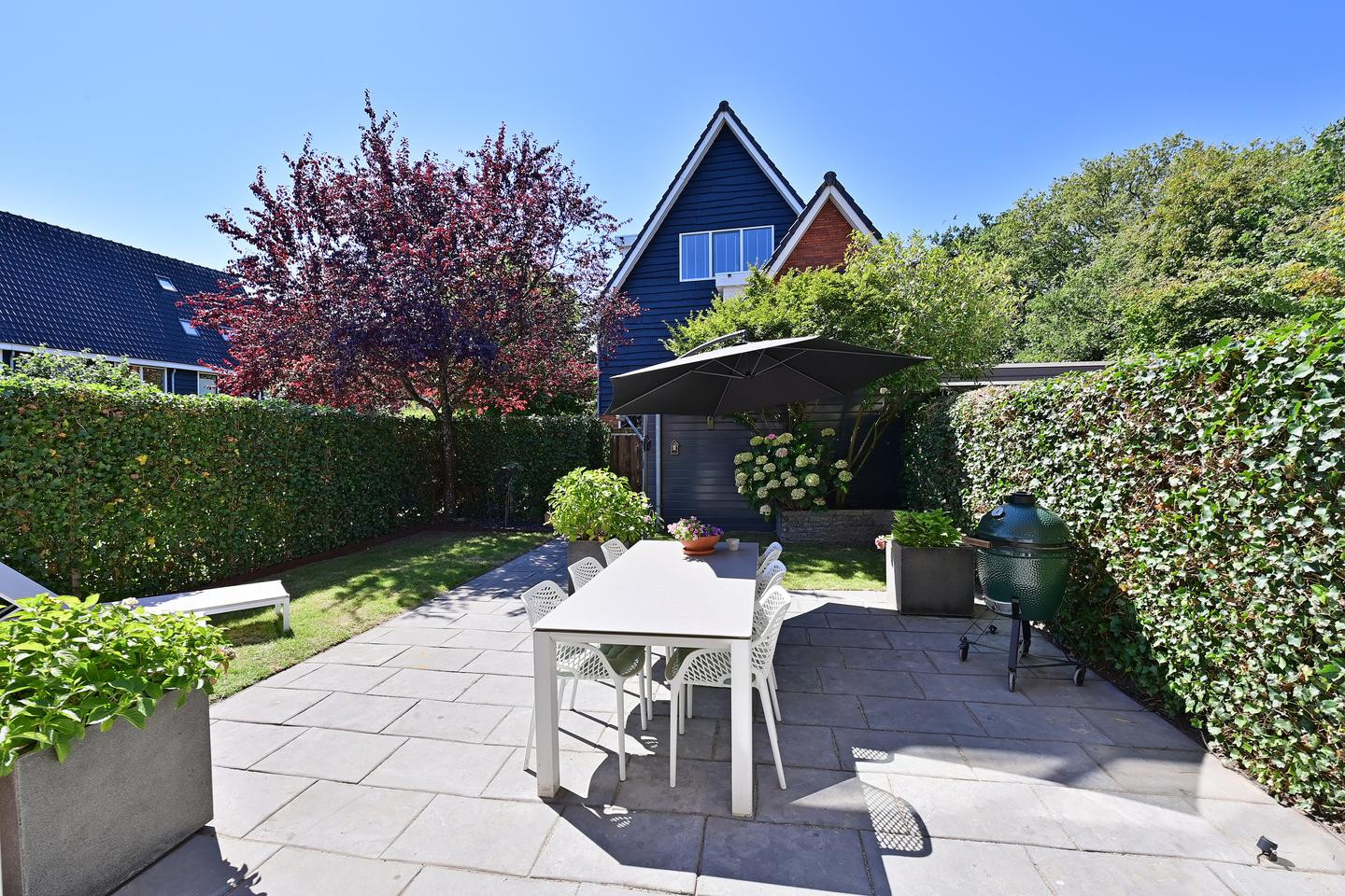 Hoekwoning te koop: De Bazelweg 34, Laren