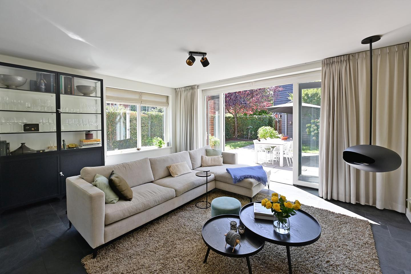 Hoekwoning te koop: De Bazelweg 34, Laren
