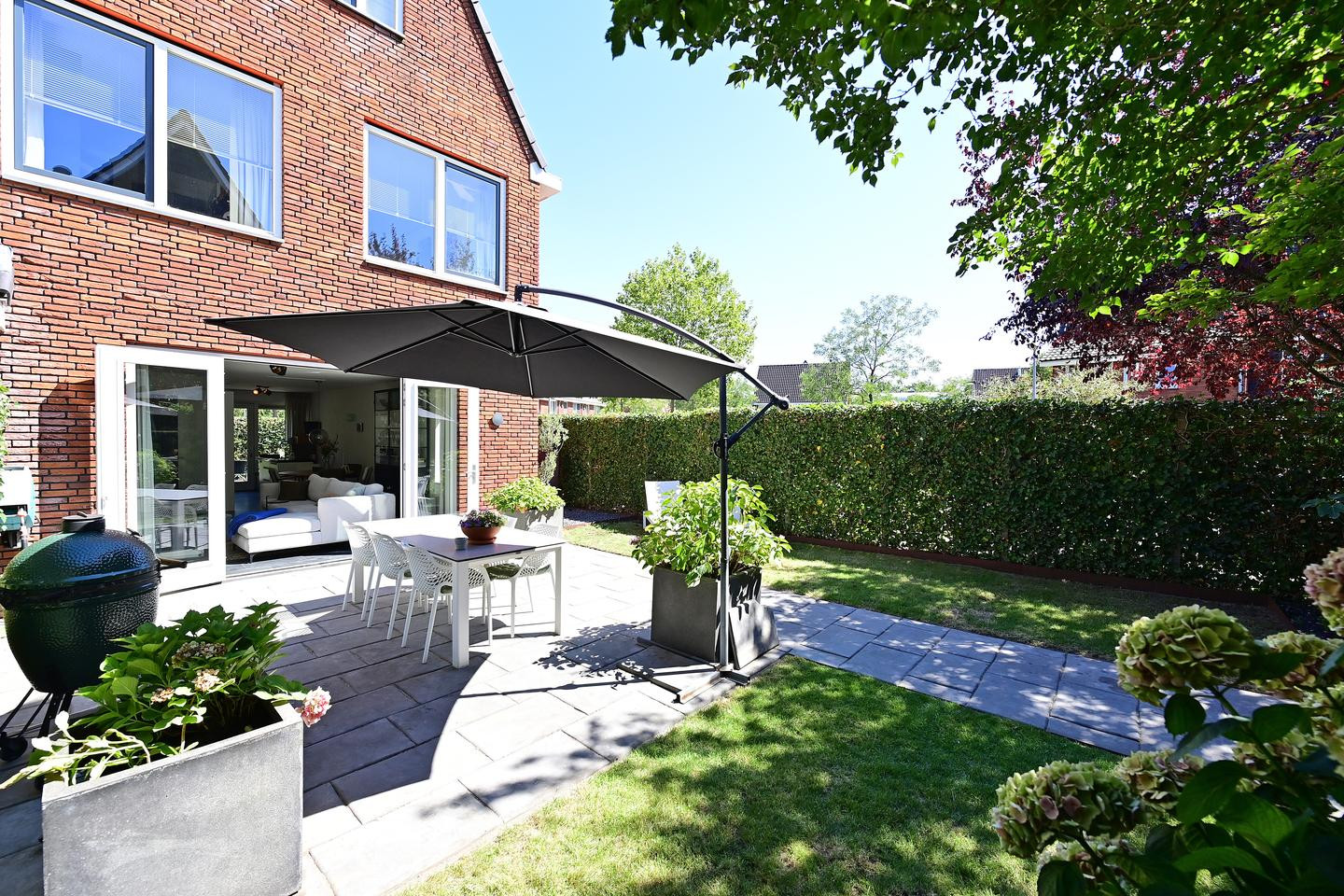 Hoekwoning te koop: De Bazelweg 34, Laren