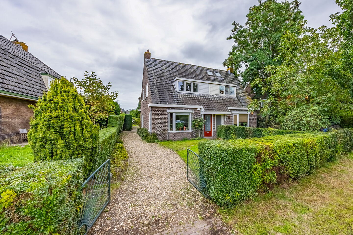 Twee-onder-één-kap te koop: Tweede Molenweg 11, Blaricum