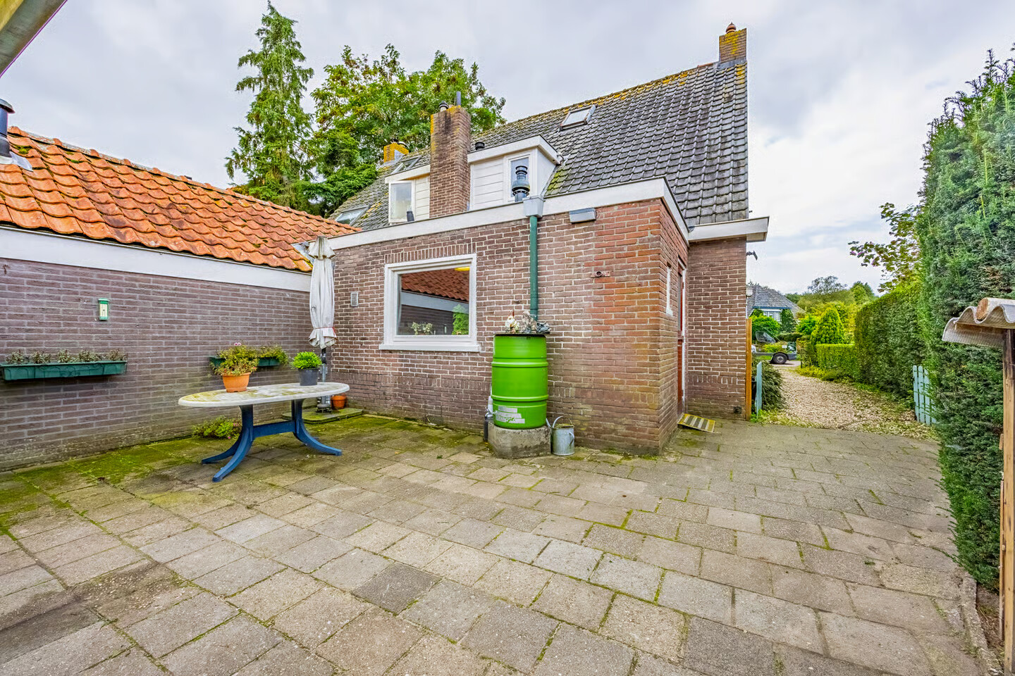 Twee-onder-één-kap te koop: Tweede Molenweg 11, Blaricum