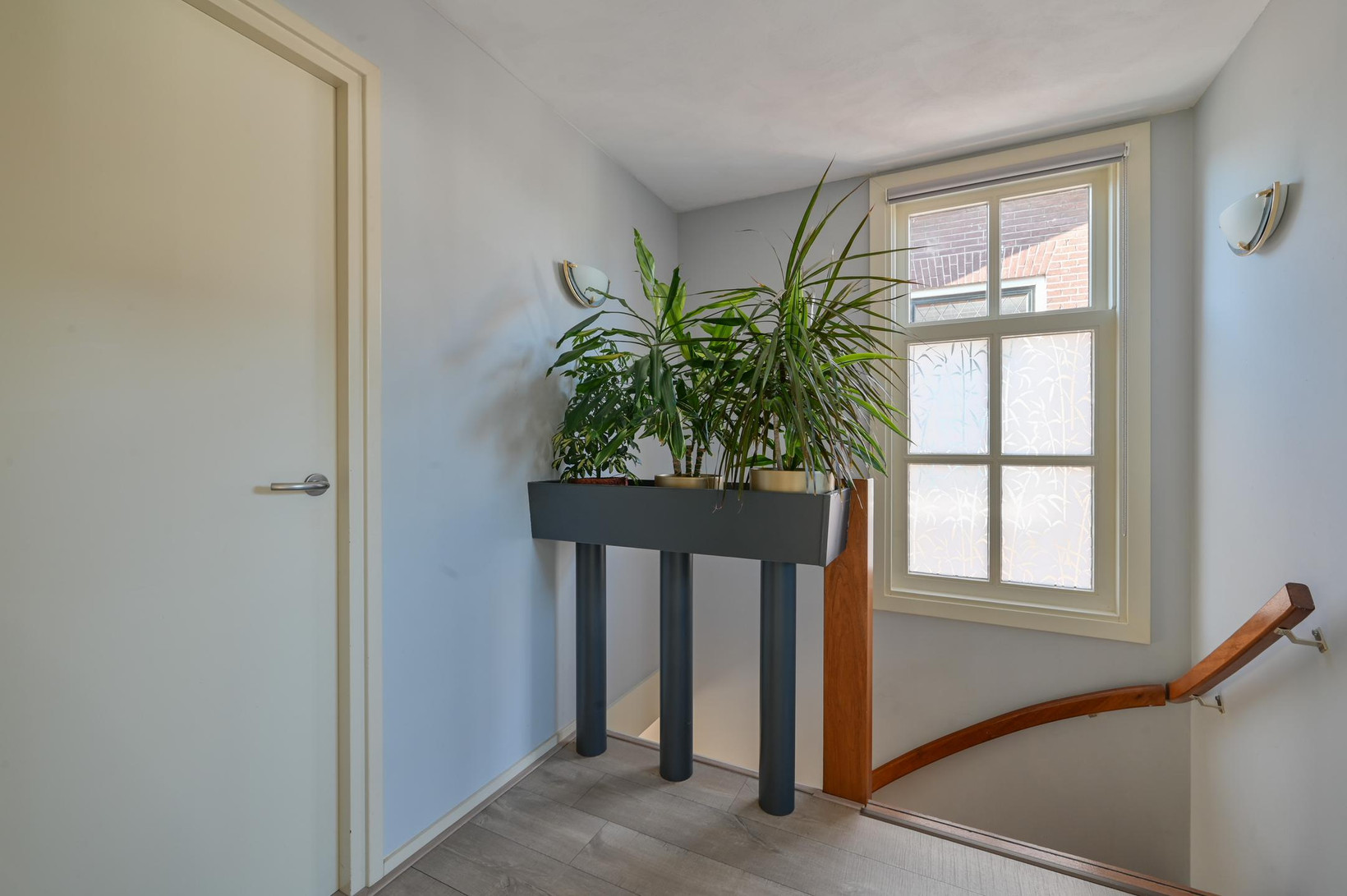 Twee-onder-één-kap te koop: Tuinstraat 18, Huizen