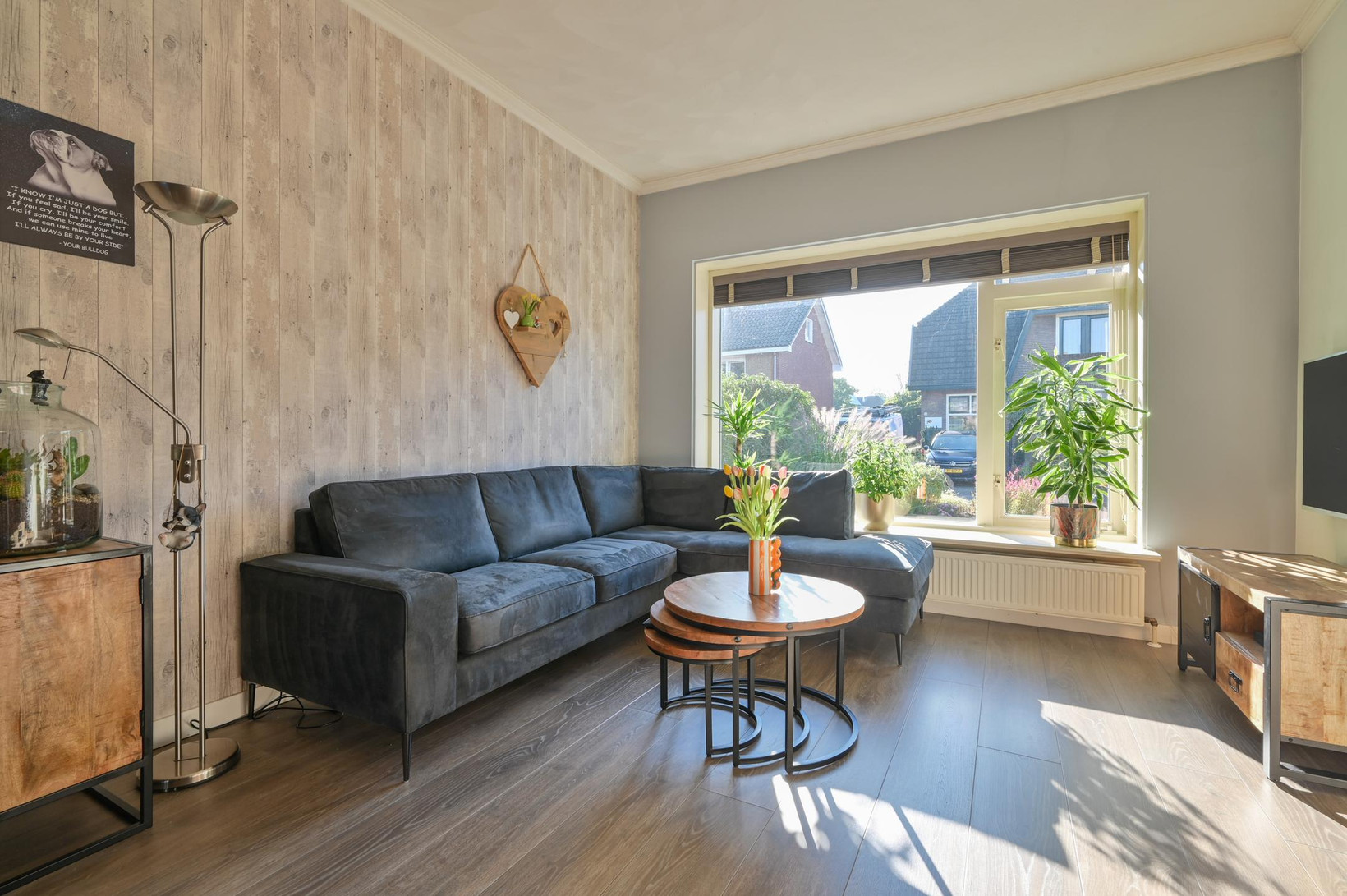 Twee-onder-één-kap te koop: Tuinstraat 18, Huizen