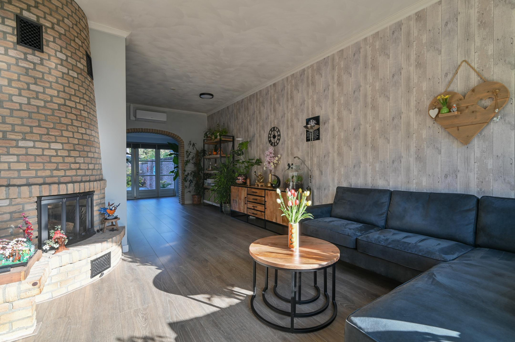 Twee-onder-één-kap te koop: Tuinstraat 18, Huizen