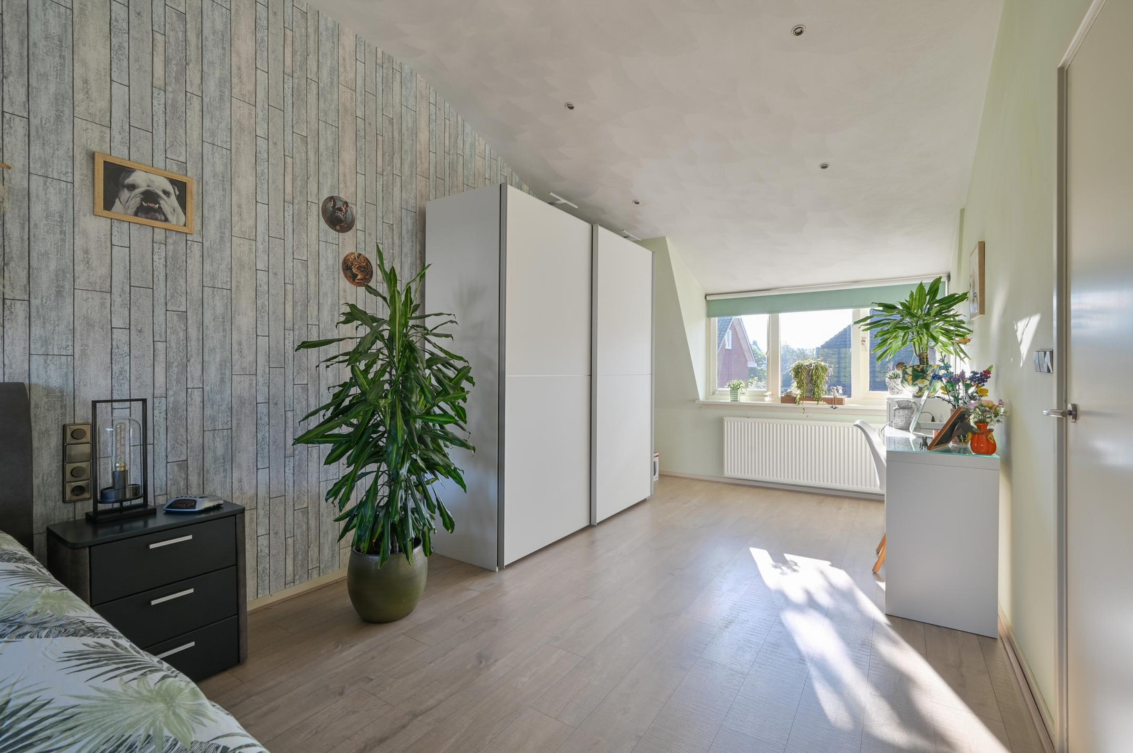 Twee-onder-één-kap te koop: Tuinstraat 18, Huizen