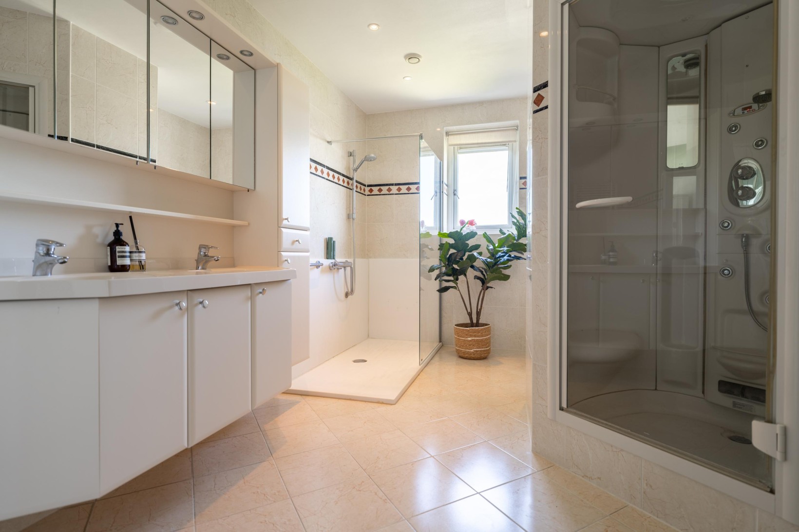 Appartement te koop: Labradorstroom 63, Huizen