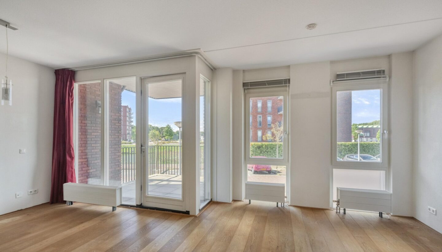 Appartement te koop: IJsbaankade 15, Huizen
