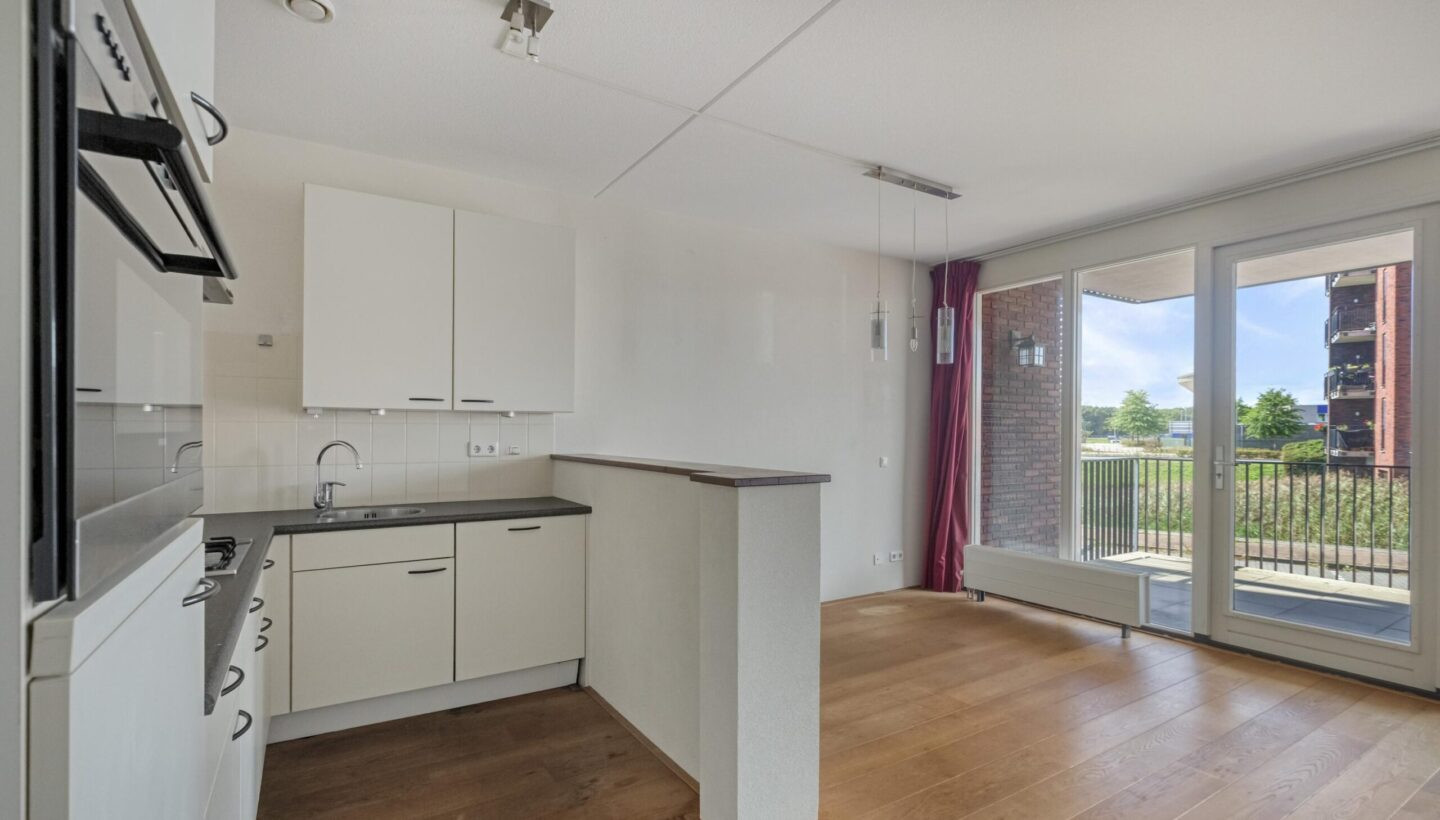 Appartement te koop: IJsbaankade 15, Huizen