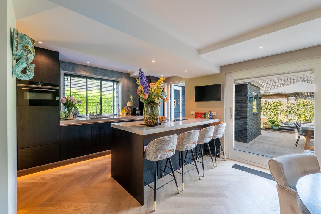 Hoekwoning te koop: De Ruyterstraat 31, Huizen