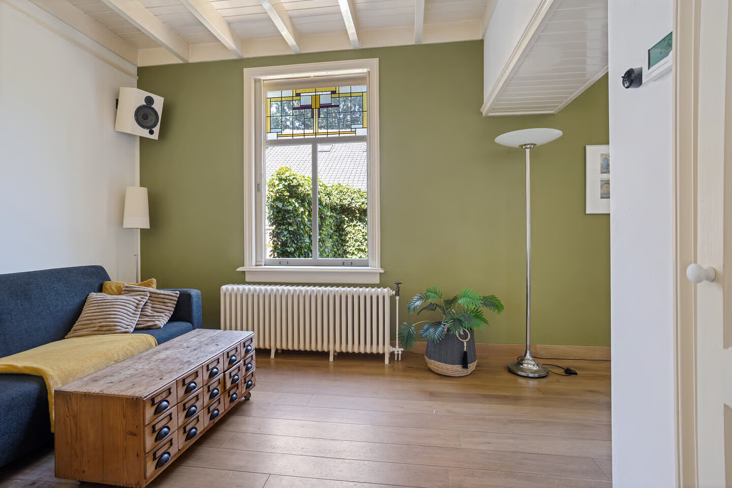 Twee-onder-één-kap te koop: Veldweg 1, Huizen