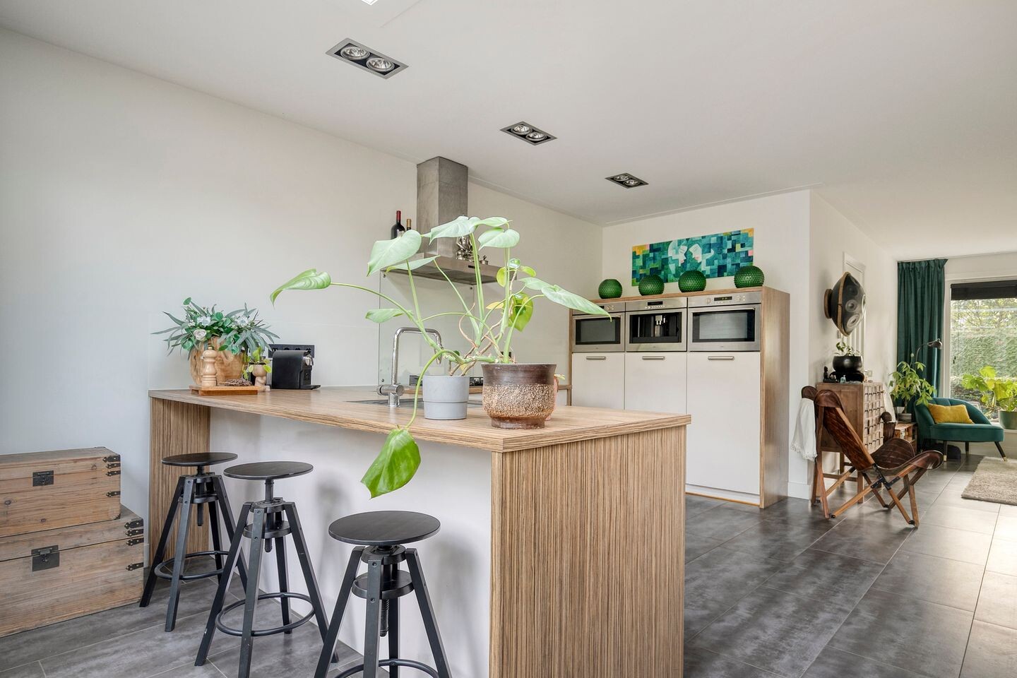 Hoekwoning te koop: Jacob van Wassenaerstraat 28, Huizen