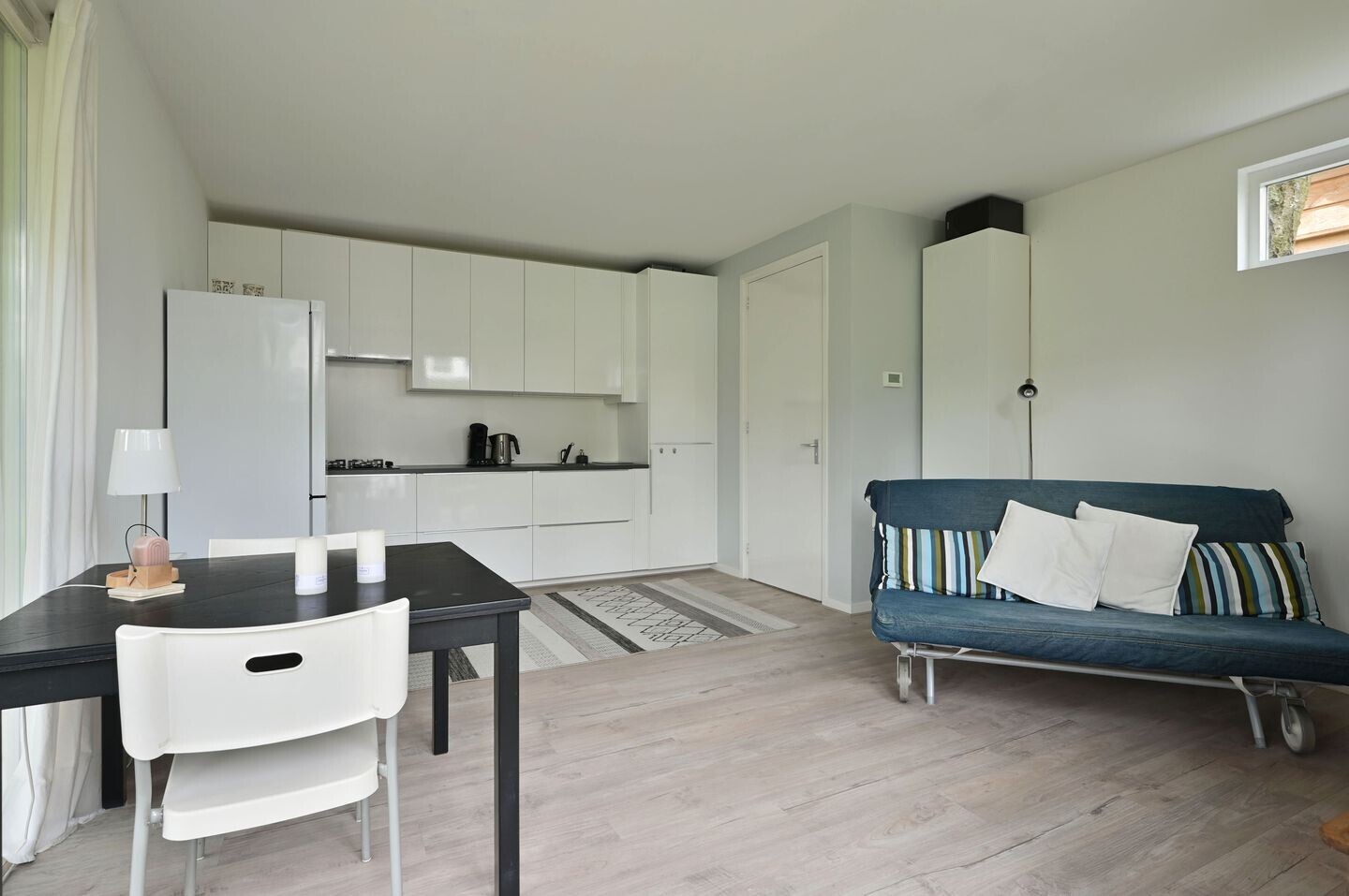 Twee-onder-één-kap te koop: Hooghuizenweg 25, Huizen