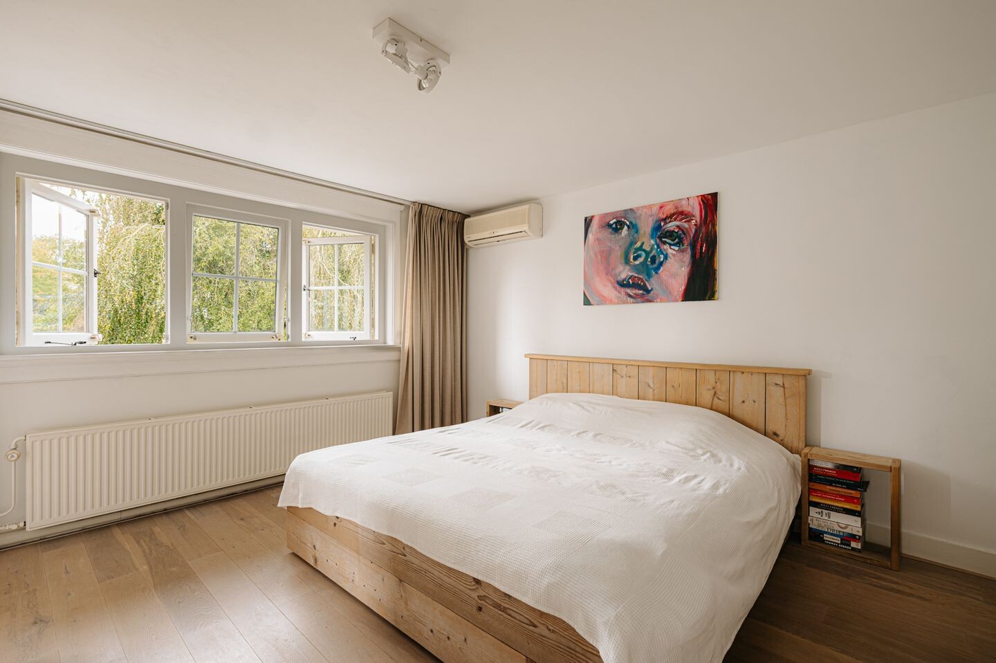 Twee-onder-één-kap te koop: Van Hogendorplaan 10, Huizen