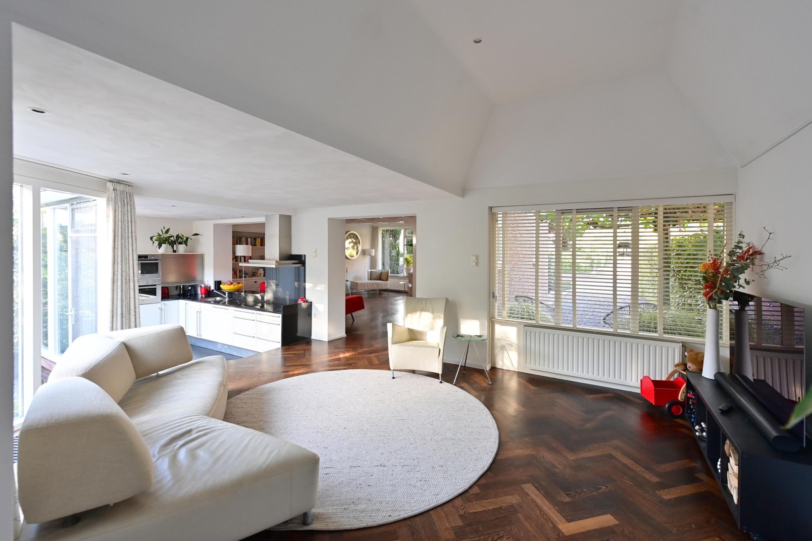 Hoekwoning te koop: Thorbeckestraat 9, Huizen