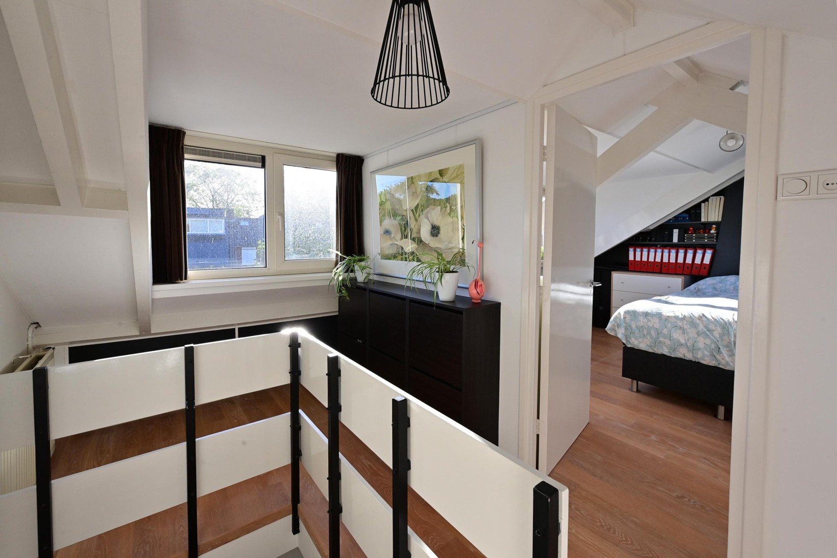 Hoekwoning te koop: Thorbeckestraat 9, Huizen