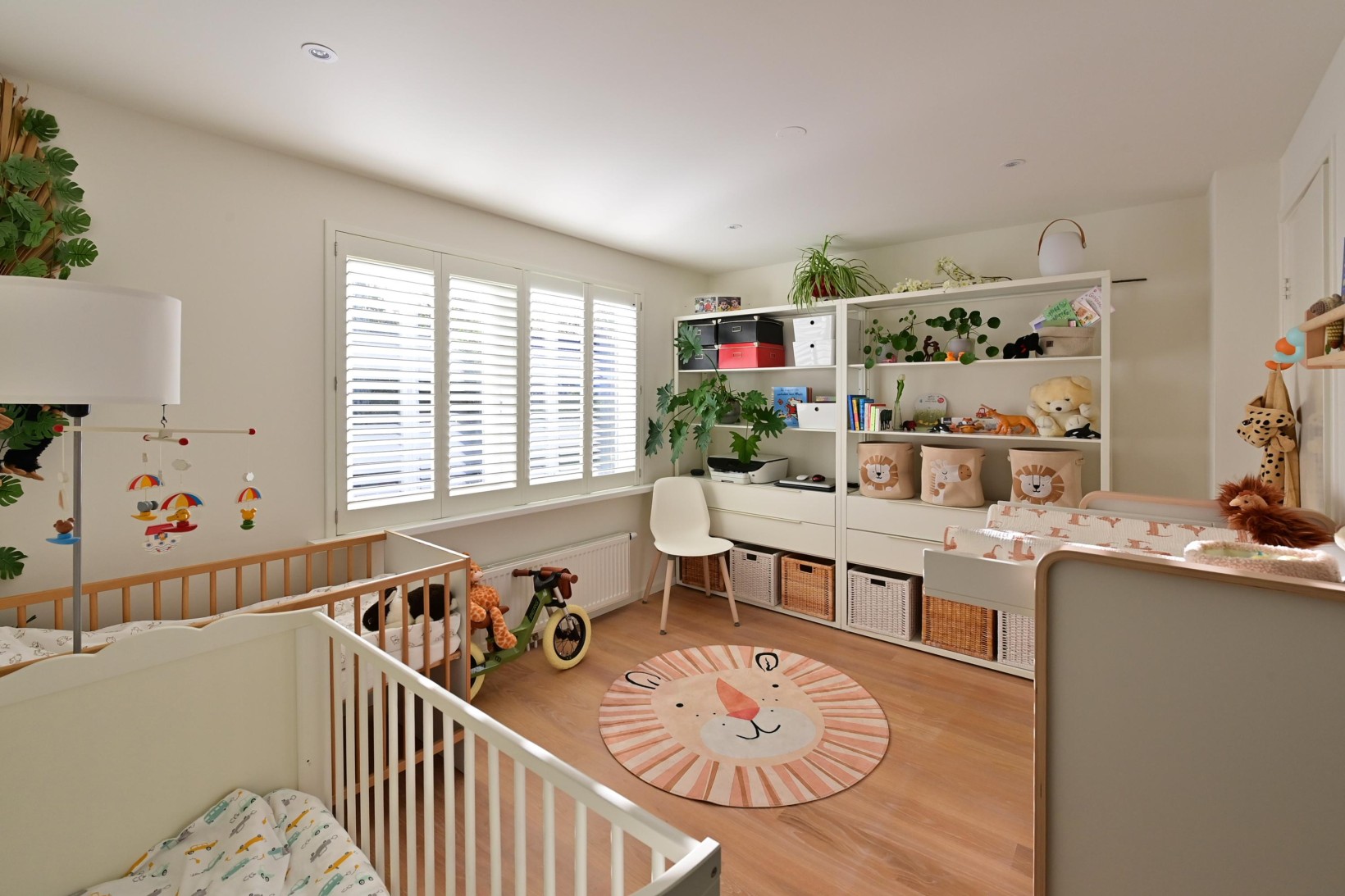 Hoekwoning te koop: Thorbeckestraat 9, Huizen