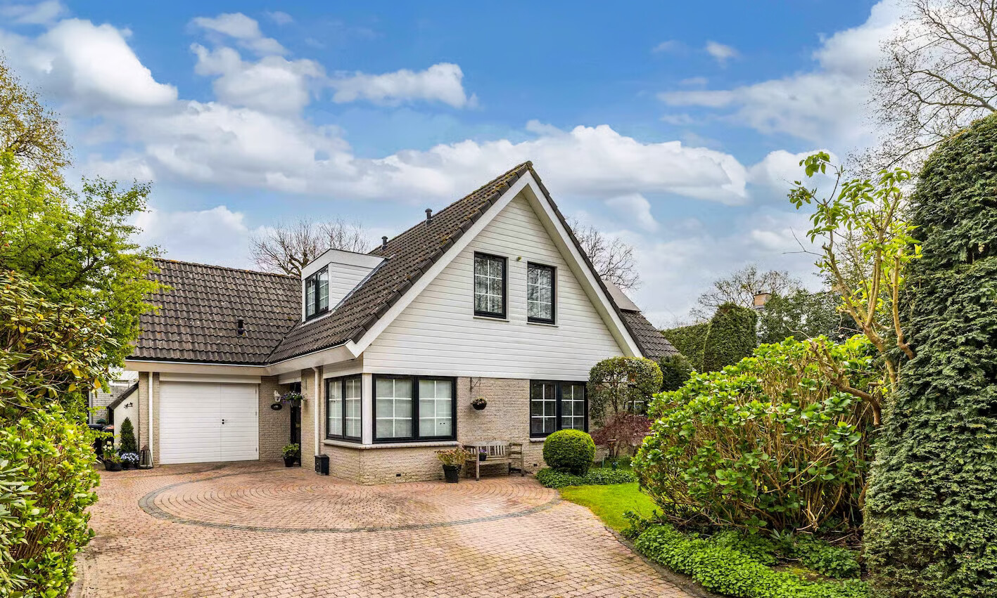 Vrijstaande woning te koop: Van Driellaan 11, Huizen
