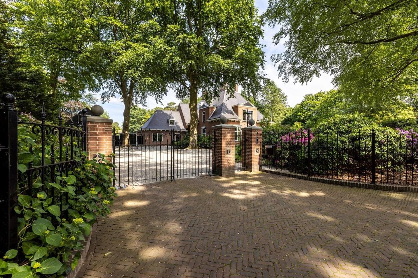 Vrijstaande woning te koop: Flevolaan 3, Huizen