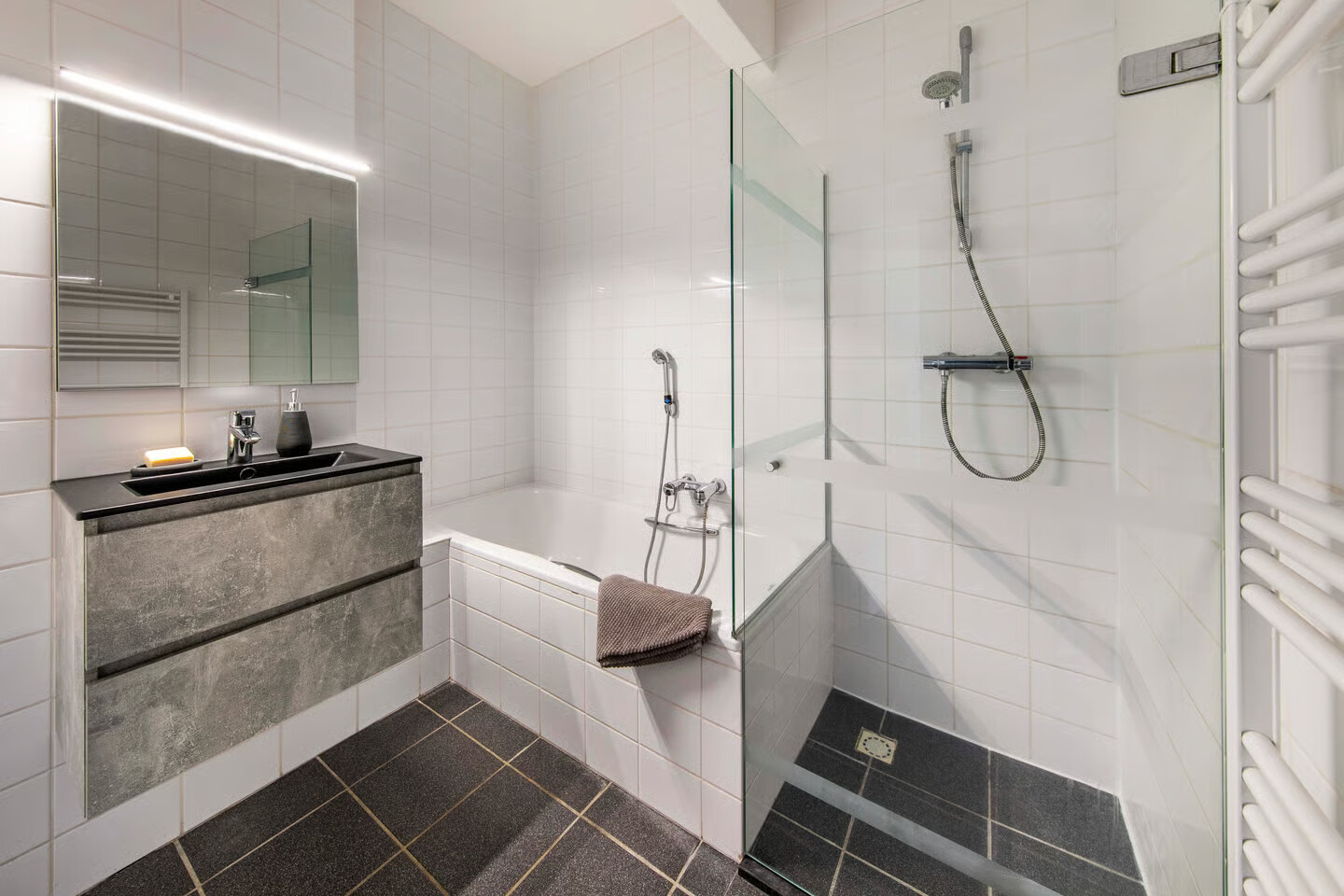 Woning te koop: J. van Woensel Kooijlaan 35, Huizen