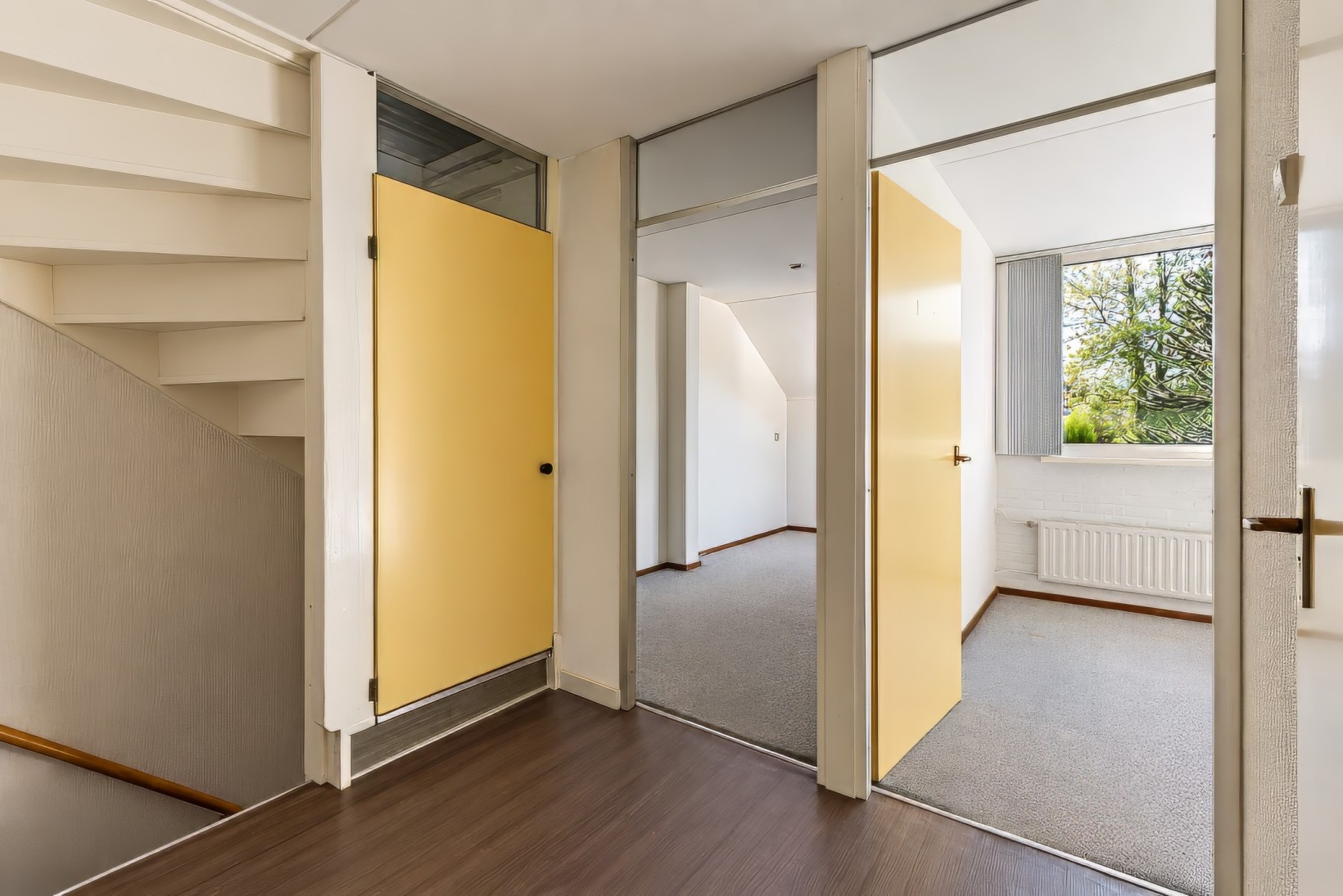 Tussenwoning te koop: Weegbree 12, Huizen