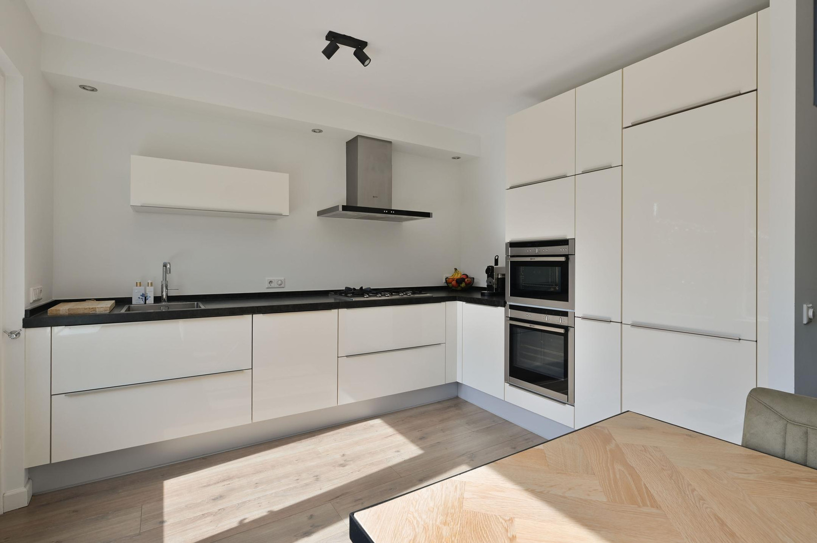Tussenwoning te koop: Look 20, Huizen