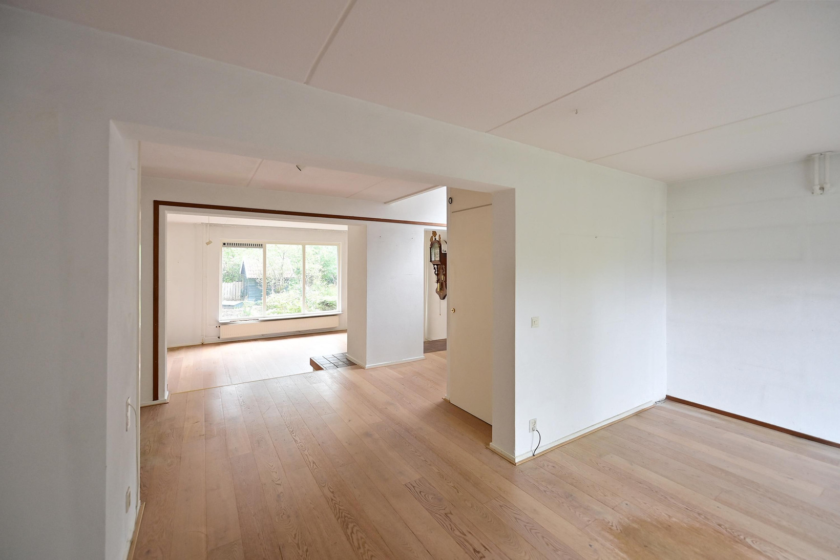 Tussenwoning te koop: Ree 24, Huizen