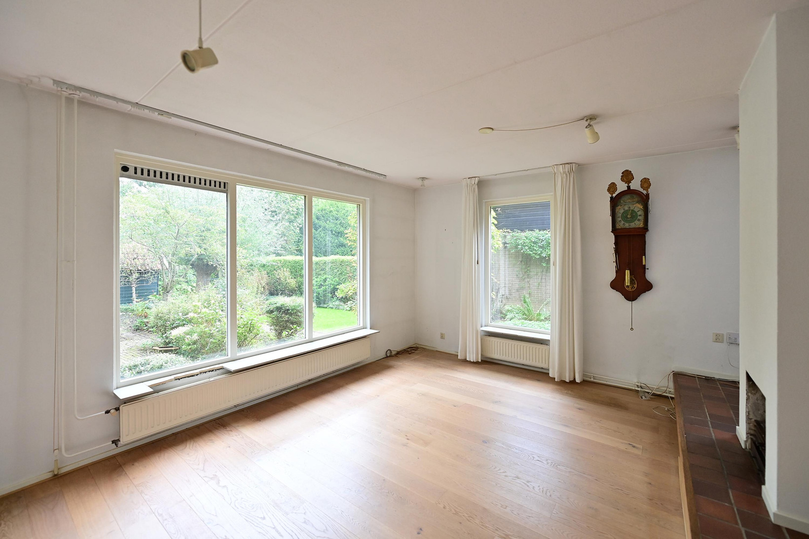 Tussenwoning te koop: Ree 24, Huizen