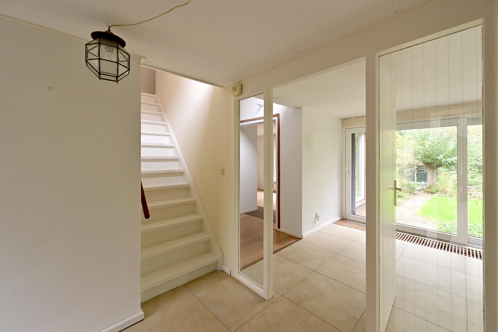 Tussenwoning te koop: Ree 24, Huizen