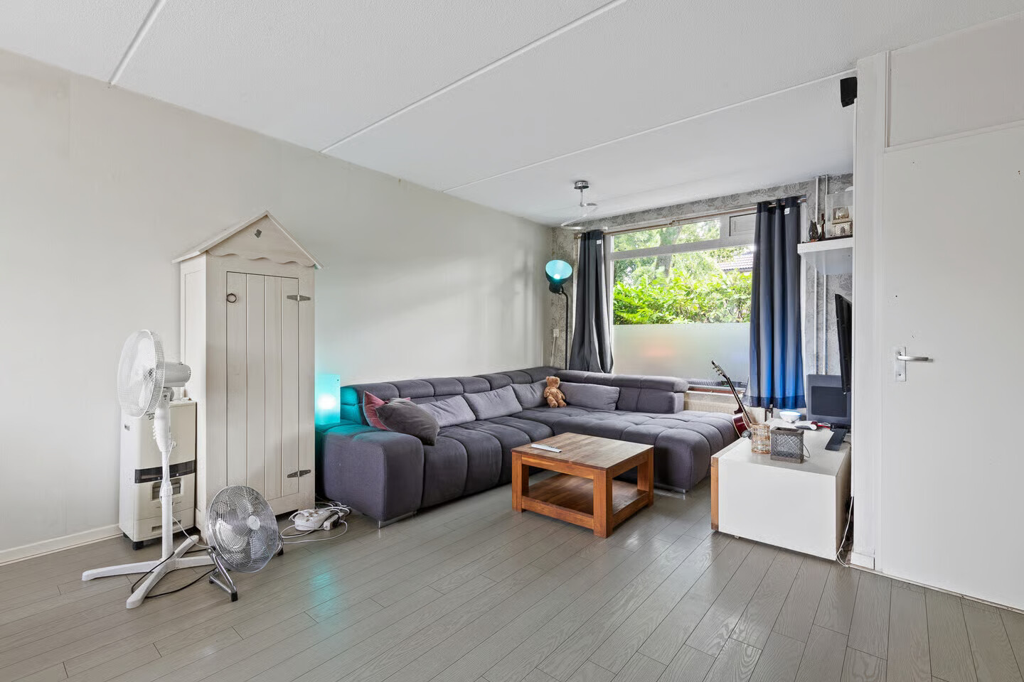 Tussenwoning te koop: Eem 11, Huizen