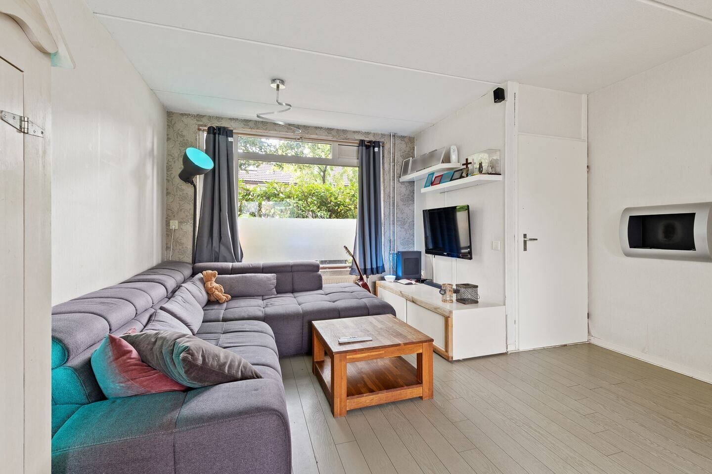 Tussenwoning te koop: Eem 11, Huizen