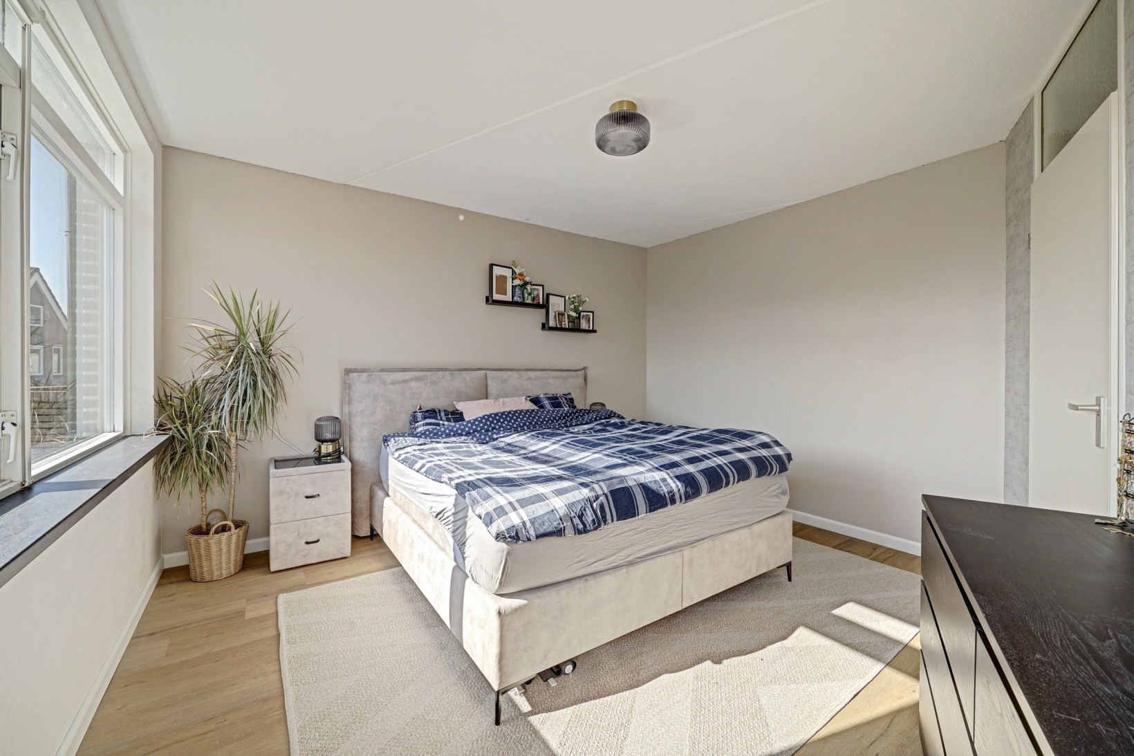 Tussenwoning te koop: Westkade 343, Huizen
