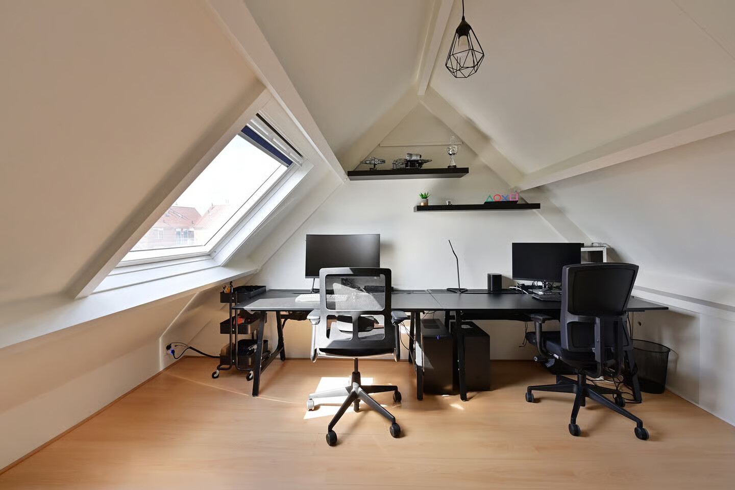 Tussenwoning te koop: Eierlanden 3, Huizen