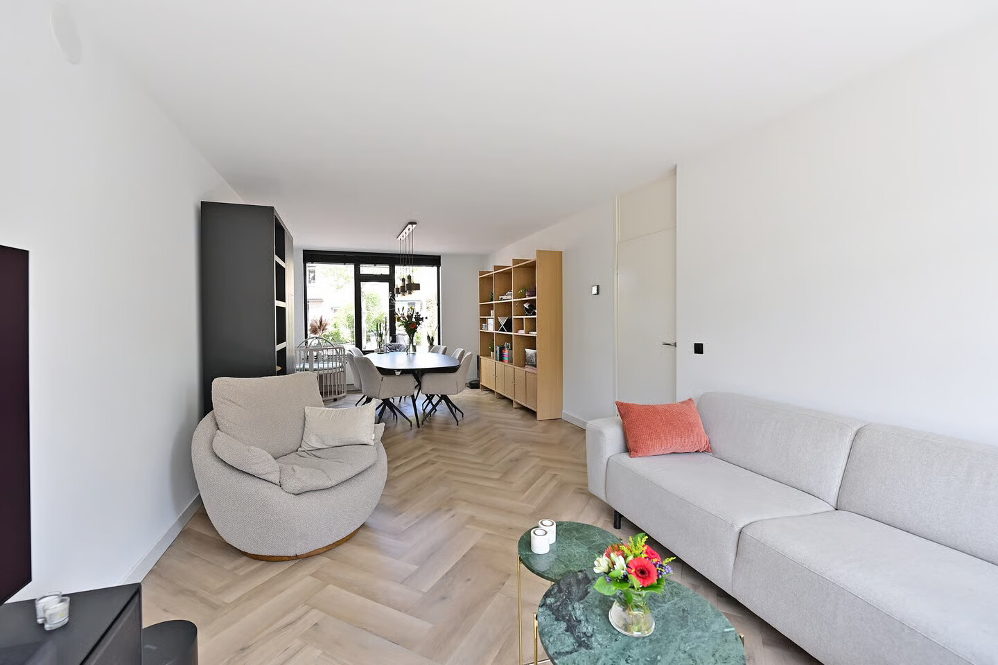 Tussenwoning te koop: Eierlanden 3, Huizen