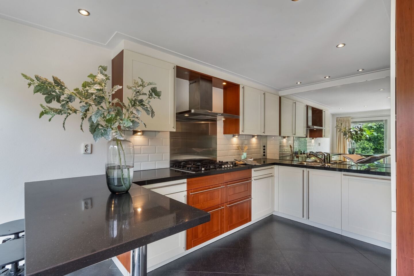 Hoekwoning te koop: Kamperzand 25, Huizen