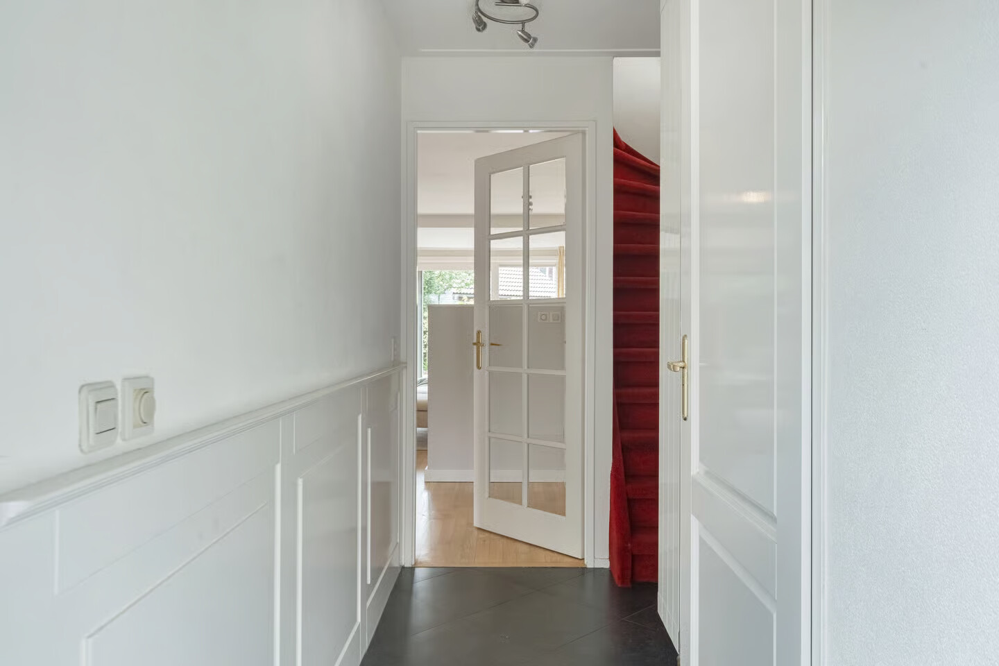 Hoekwoning te koop: Kamperzand 25, Huizen