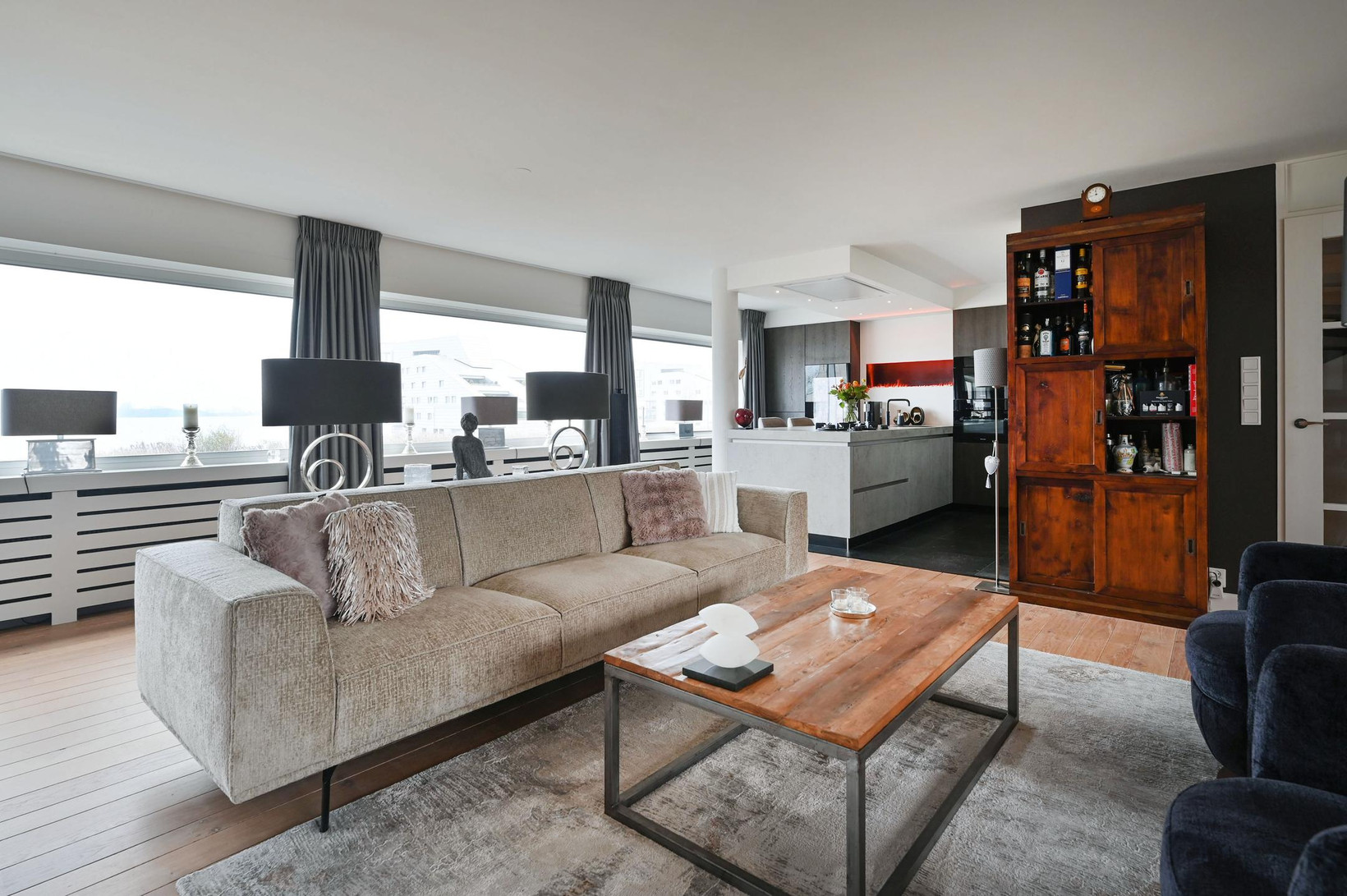 Tussenwoning te koop: Harderwijkerzand 40, Huizen