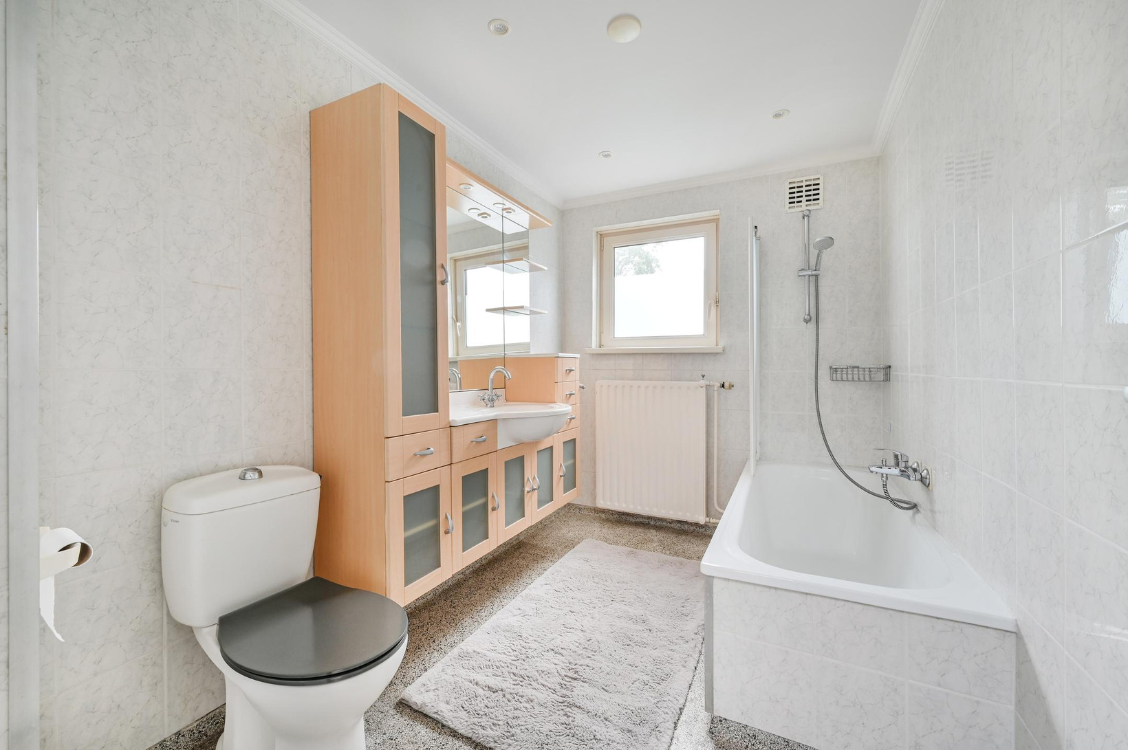 Tussenwoning te koop: Lijzij 74, Huizen