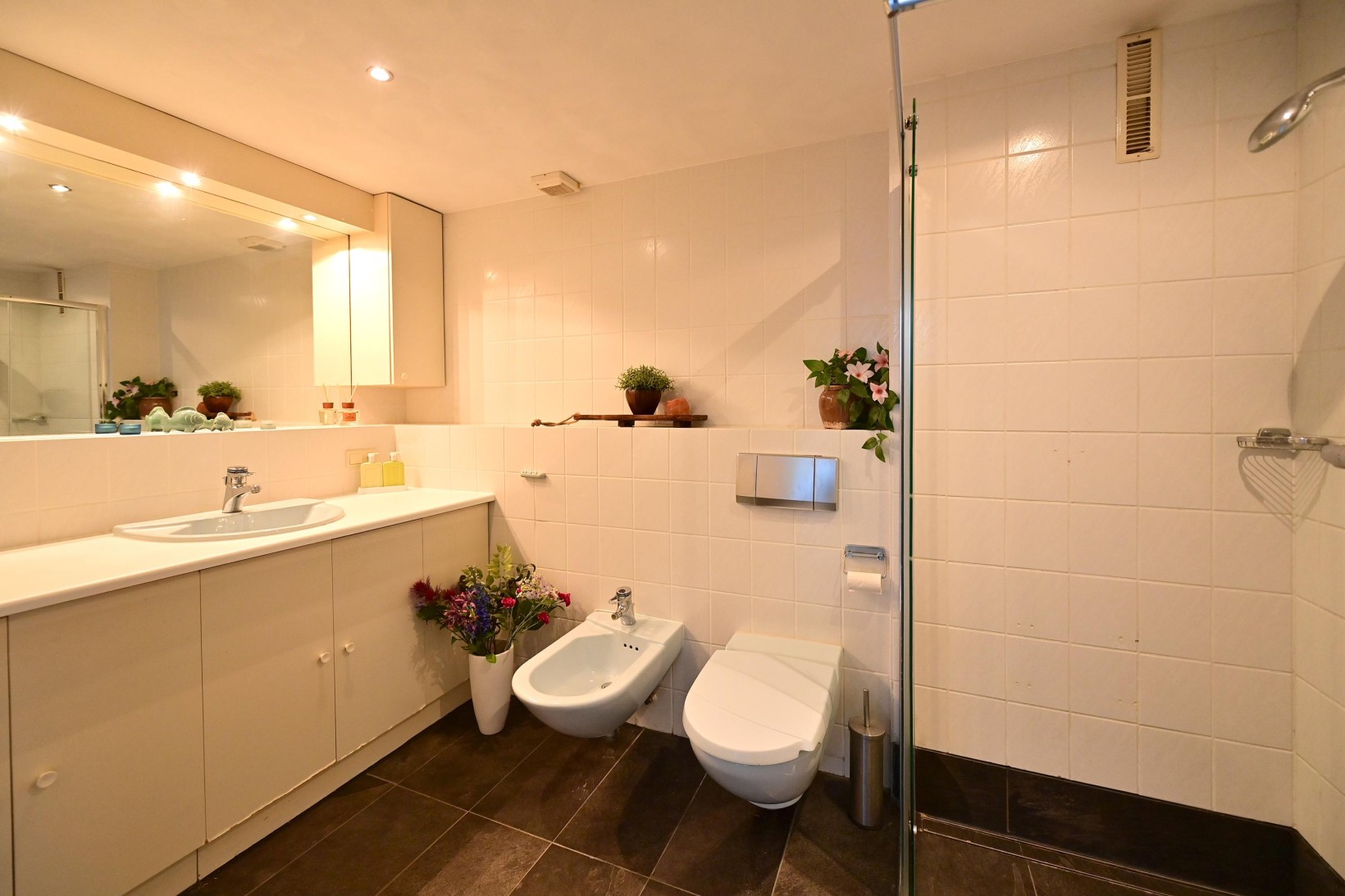 Tussenwoning te koop: Anker 8, Huizen