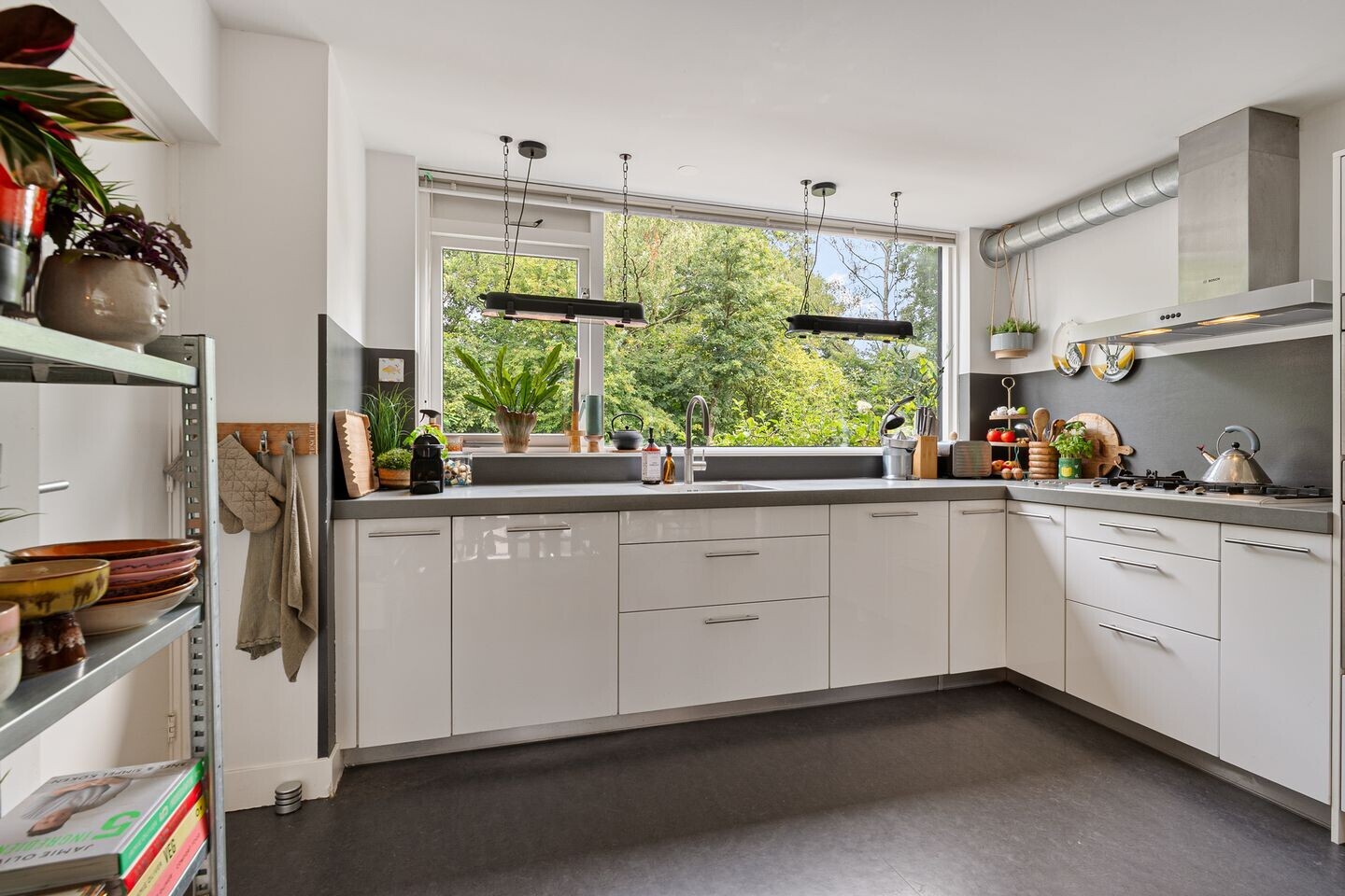 Tussenwoning te koop: Want 75, Huizen