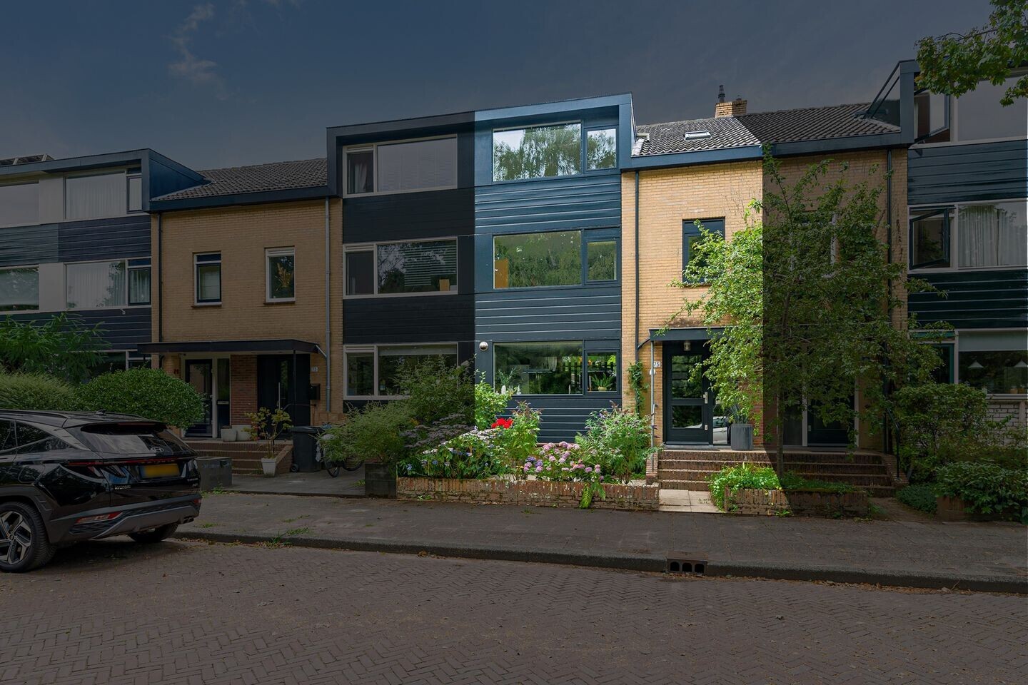 Tussenwoning te koop: Want 75, Huizen