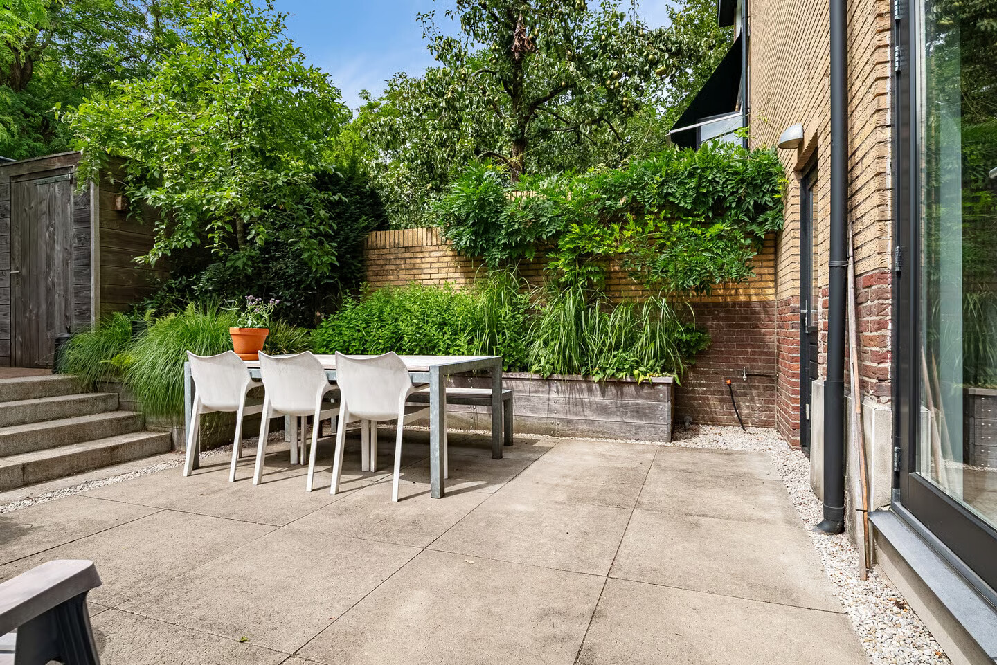 Tussenwoning te koop: Want 75, Huizen