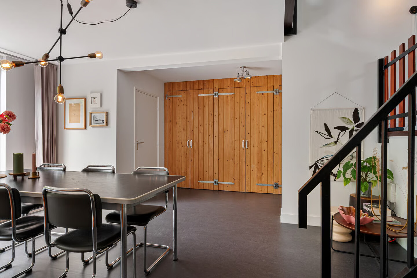 Tussenwoning te koop: Want 75, Huizen