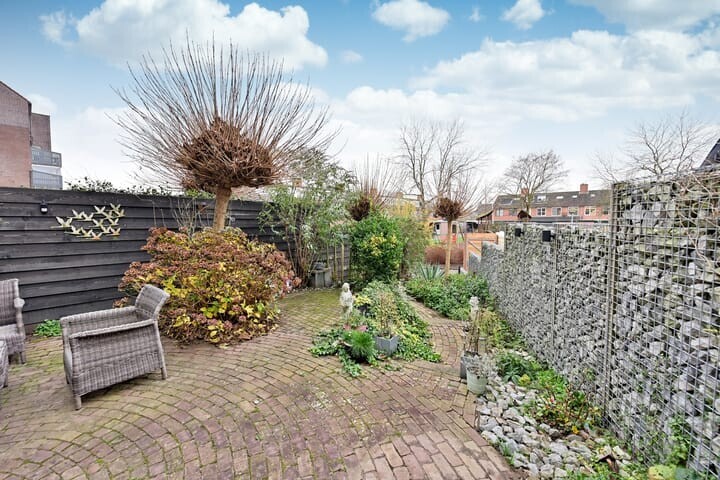 Tussenwoning te koop: Gooierserf 152, Huizen