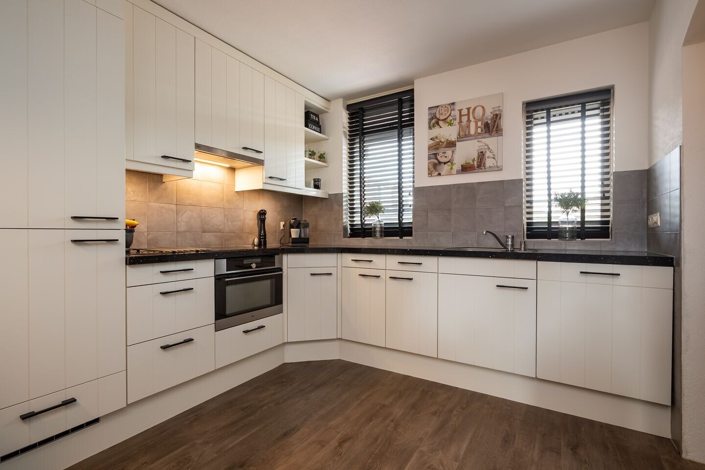Appartement te koop: Gooierserf 168, Huizen